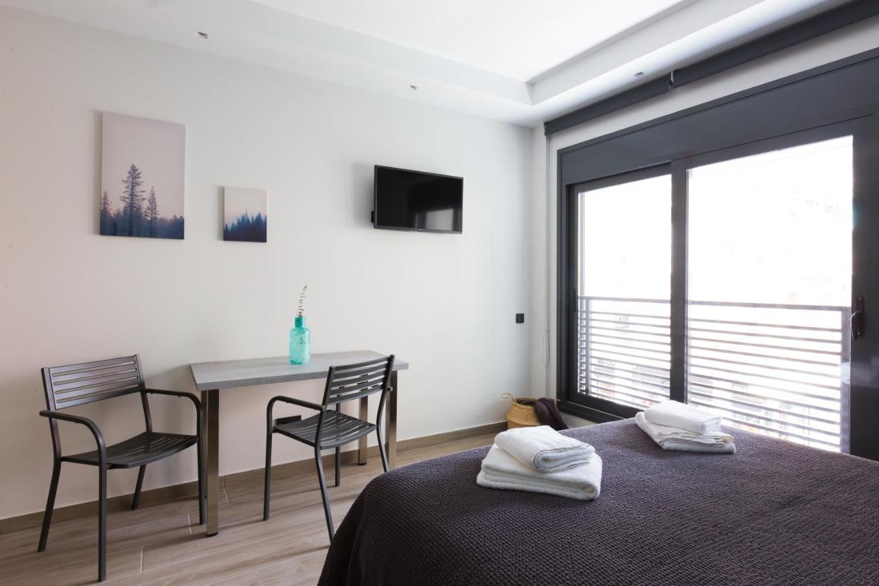 12 Reasons Why Metaxourgeio Aparthotel Athens Luaran gambar