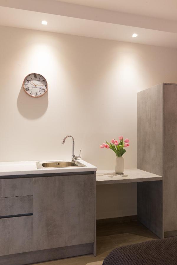12 Reasons Why Metaxourgeio Aparthotel Athens Luaran gambar