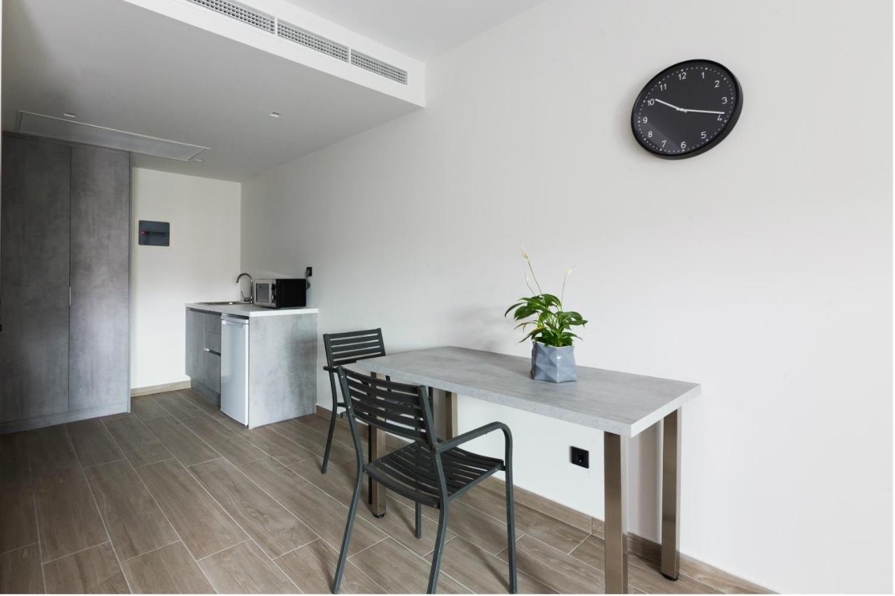 12 Reasons Why Metaxourgeio Aparthotel Athens Luaran gambar